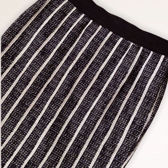 ANN TAYLOR Striped Tweed Pencil Skirt - Picture 3 of 8